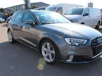 Gebraucht Audi A3 Sport 116 PS (85 kW) 2018 Grau Limousine