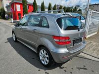Gebraucht Mercedes B200 136 PS (100 kW) 2006 Grau Van / Kleinbus