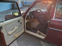 Gebraucht Mercedes 200 109 PS (80 kW) 1983 Rot Limousine