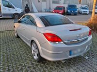 Gebraucht Opel Astra Cabriolet 140 PS (102 kW) 2009 Gold Cabrio