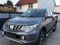 Gebraucht Mitsubishi L200 Plus 181 PS (133 kW) 2016 Grau Pickup