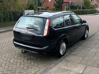 Usata Ford Focus 110 CV (80 kW) 2010 Nero Station wagon