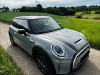 Gebraucht Mini Cooper SE Essential 135 kW (184 PS) 2022 Grau Kleinwagen