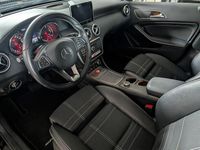 Gebraucht Mercedes A180 Urban 122 PS (89 kW) 2016 Schwarz Limousine