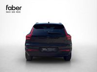 Neu Volvo XC40 Plus 163 PS (119 kW) 2026 Schwarz SUV