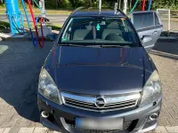 Usata Opel Astra 120 CV (88 kW) 2008 Andere farben Station wagon