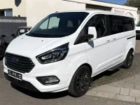 Gebraucht Ford Tourneo 170 PS (125 kW) 2018 Weiß Van / Kleinbus
