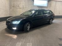 Gebraucht Skoda Superb 140 PS (102 kW) 2014 Schwarz Kombi