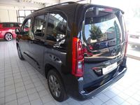 Gebraucht Opel Combo 131 PS (96 kW) 2024 Karbon schwarz metallic Van / Kleinbus