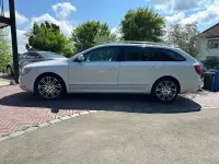Używany Skoda Superb Elegance 170 KM (125 kW) 2012 Biały Kombi