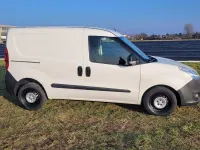 Używany Opel Combo 90 KM (66 kW) 2015 Biały Minivan