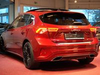 Gebraucht Ford Focus Vignale 182 PS (133 kW) 2020 Rot Limousine