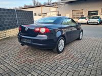 Gebraucht VW Eos 200 PS (147 kW) 2007 Blau Cabrio