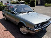 Gebraucht BMW 318 102 PS (75 kW) 1987 Gold Limousine