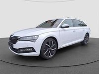 Gebraucht Skoda Superb Style 150 PS (110 kW) 2024 Moonweiß perleffekt (metallic) Kombi