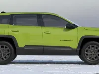 Neu Jeep Compass Altitude 145 PS (106 kW) 2026 Hawaii green metallic SUV