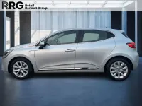 Używany Renault Clio V 140 KM (102 kW) 2022 Szary Sedan/Limuzyna