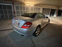 Second-hand Mercedes SLK200 163 CP (119 kW) 2004 Argintiu Cabrio