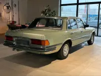 Gebraucht Mercedes 280 155 PS (114 kW) 2026 Grün Limousine