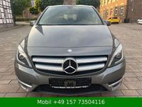 Gebraucht Mercedes B200 156 PS (114 kW) 2012 Grau Van / Kleinbus