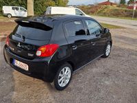 Second-hand Mitsubishi Space Star Top 80 CP (58 kW) 2014 Negru Monovolum