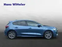 Gebraucht Ford Focus ST-Line 125 PS (91 kW) 2023 Chromablau metallic Limousine