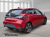 Gebraucht Hyundai i20 Turbo 120 PS (88 kW) 2024 Atlas white/ phantom black / sol (weiss) Limousine