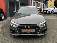 Gebraucht Audi A4 S-Line 204 PS (150 kW) 2023 Chronosgrau metallic Kombi