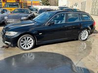 Usata BMW 318 143 CV (105 kW) 2012 Nero Station wagon