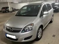 Gebraucht Opel Zafira Eco 116 PS (85 kW) 2011 Silber Van / Kleinbus