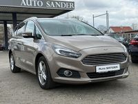 Gebraucht Ford S-MAX Titanium 190 PS (139 kW) 2019 Silber Van / Kleinbus