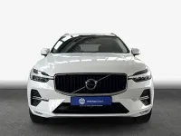 Gebraucht Volvo XC60 Core 250 PS (183 kW) 2024 Crystal weißperleffekt SUV