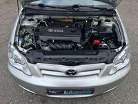 Używany Toyota Corolla Edition 97 KM (71 kW) 2006 Srebrny Sedan/Limuzyna