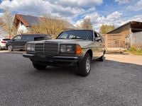 Brugt Mercedes E280 185 HK (136 kW) 1983 Andere farben Stationcar