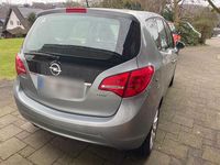 Gebraucht Opel Meriva Innovation 130 PS (95 kW) 2011 Silber Van / Kleinbus