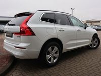 Gebraucht Volvo XC60 Core 197 PS (144 kW) 2022 Weiß SUV