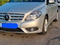 Gebraucht Mercedes B180 109 PS (80 kW) 2012 Silber Van / Kleinbus