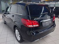 Gebraucht Mercedes B200 136 PS (100 kW) 2015 Schwarz Van / Kleinbus