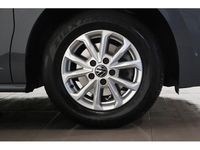 Begagnad VW Multivan Life 150 HK (110 kW) 2022 Grå Minibuss