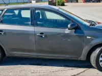 Używany Kia Ceed 90 KM (66 kW) 2011 Szary Hatchback