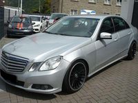 Używany Mercedes E250 Elegance 204 KM (150 kW) 2009 Srebrny Sedan/Limuzyna