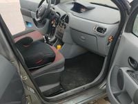 Gebraucht Renault Modus 88 PS (64 kW) 2006 Grau Van / Kleinbus