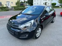 Używany Kia Rio Edition 7 86 KM (63 kW) 2012 Czarny Sedan/Limuzyna