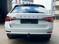 Gebraucht Skoda Superb Style 150 PS (110 kW) 2023 Weiß Kombi