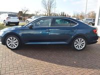 Gebraucht Skoda Superb Style 190 PS (139 kW) 2022 Lavablau metallic Limousine