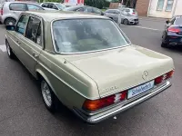 Gebraucht Mercedes E230 136 PS (100 kW) 1982 Grün Limousine