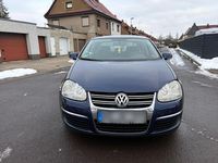 Gebraucht VW Jetta 102 PS (75 kW) 2006 Blau Limousine