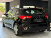 Gebraucht Ford Focus 101 PS (74 kW) 2021 Schwarz Limousine