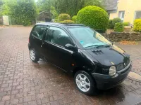 Gebraucht Renault Twingo Authentique 58 PS (42 kW) 2001 Schwarz Kleinwagen