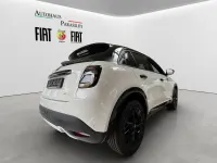 Neu Fiat 600 Street 101 PS (74 kW) 2026 Gelato weiss / dach in schwarz SUV